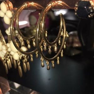 Stella and Dot Kelin Hoops